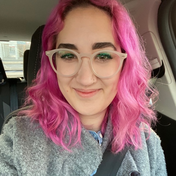 Meet your Posher, Krissie - Picture 6 of 6